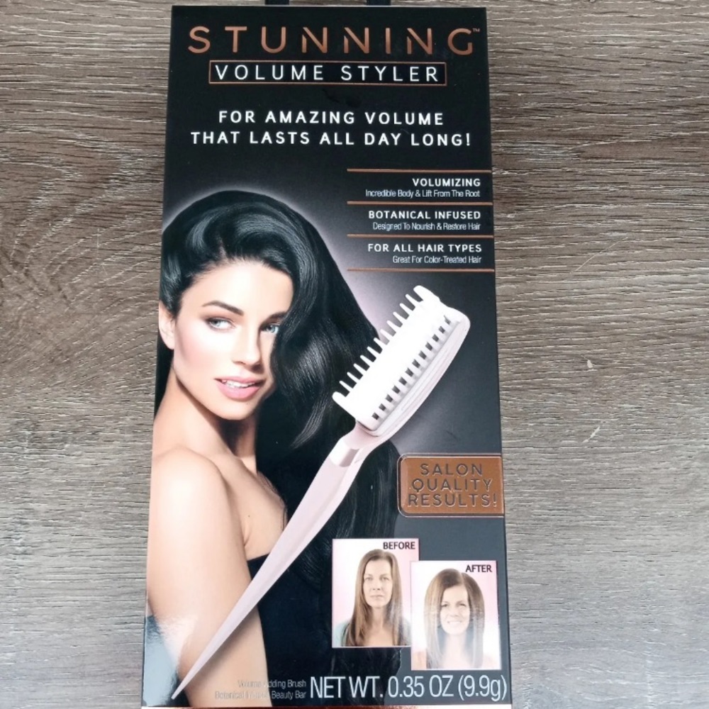 Volumizing Brush with Botanical Beauty Bar hair brush